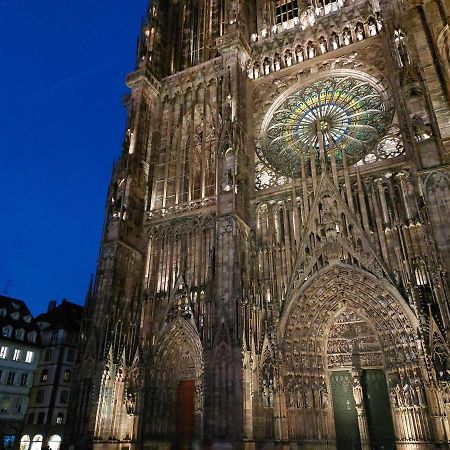 Les Appartements Place De La Cathedrale Strasbourg Exterior photo