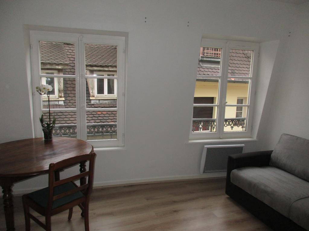 Les Appartements Place De La Cathedrale Strasbourg Exterior photo