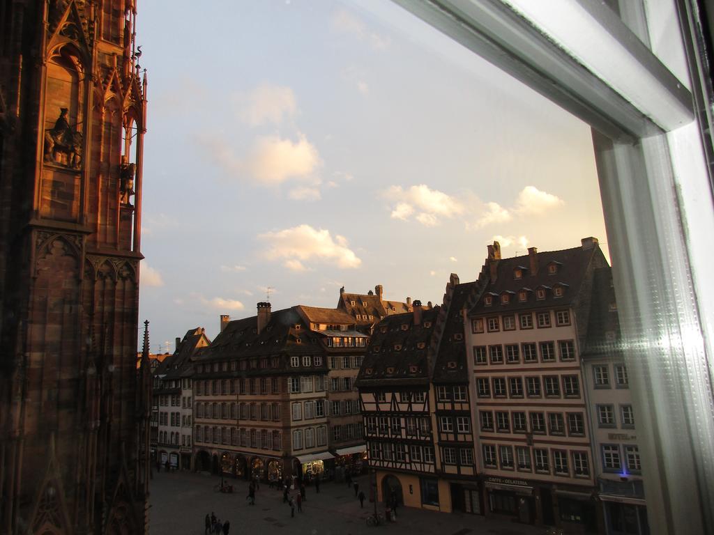 Les Appartements Place De La Cathedrale Strasbourg Exterior photo