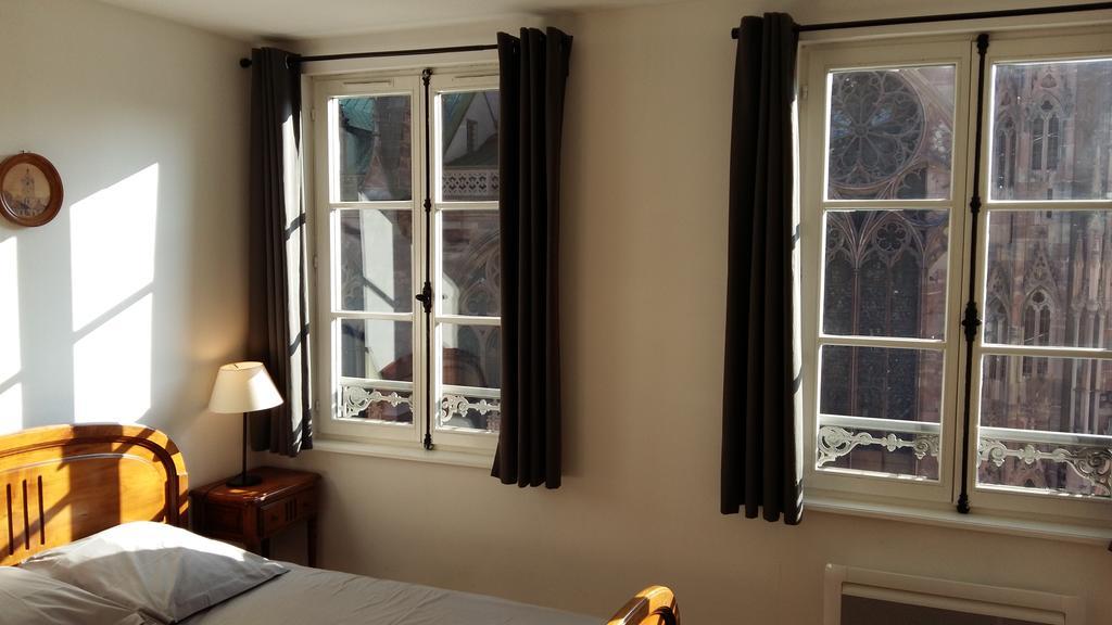 Les Appartements Place De La Cathedrale Strasbourg Exterior photo