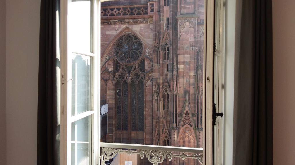 Les Appartements Place De La Cathedrale Strasbourg Exterior photo